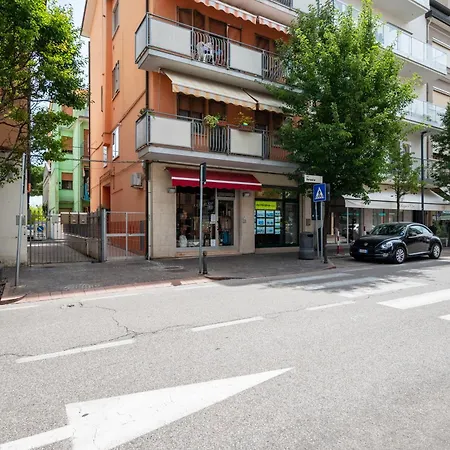 La Comodita Del Centro ! * 基奥贾